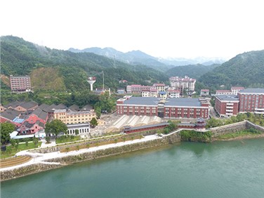 沿江風(fēng)光帶、資江漁晚